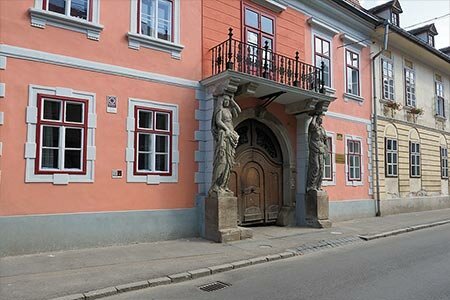 Fotos de la ciudad de Sibiu, Capital Europea de la Cultura en 2007. Edificios barrocos en una de las principales ciudades de Transilvania.