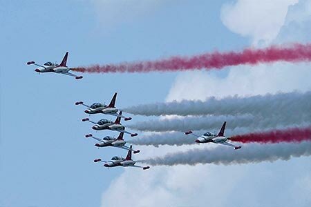 Pictures from the great aviation show that took place on July 28 at Bucharest Baneasa Airport. The Turkish Stars team, flying with eight supersonic fighters.